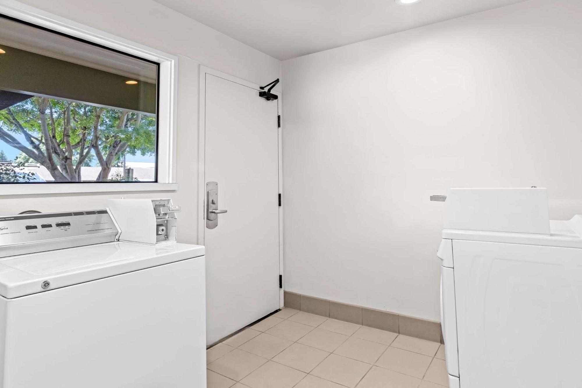 Best Western Garden Inn Santa Rosa Εξωτερικό φωτογραφία
